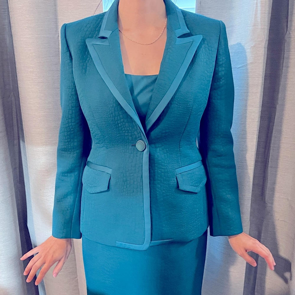 Nipón Boutique 3 Piece Suit